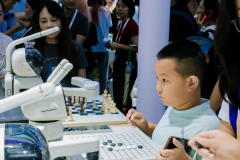 <b>又有宠物喂养AI毛绒玩具I养成潮玩等感情陪同智</b>